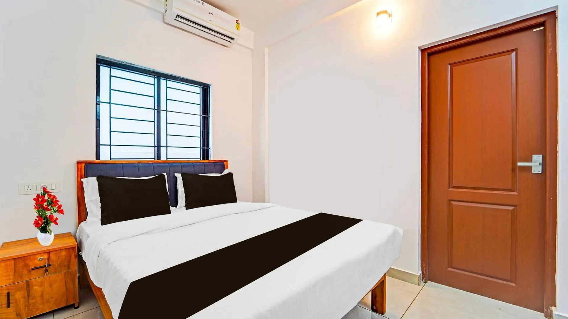 Collection O Kalamassery Near Medical College Kochi India