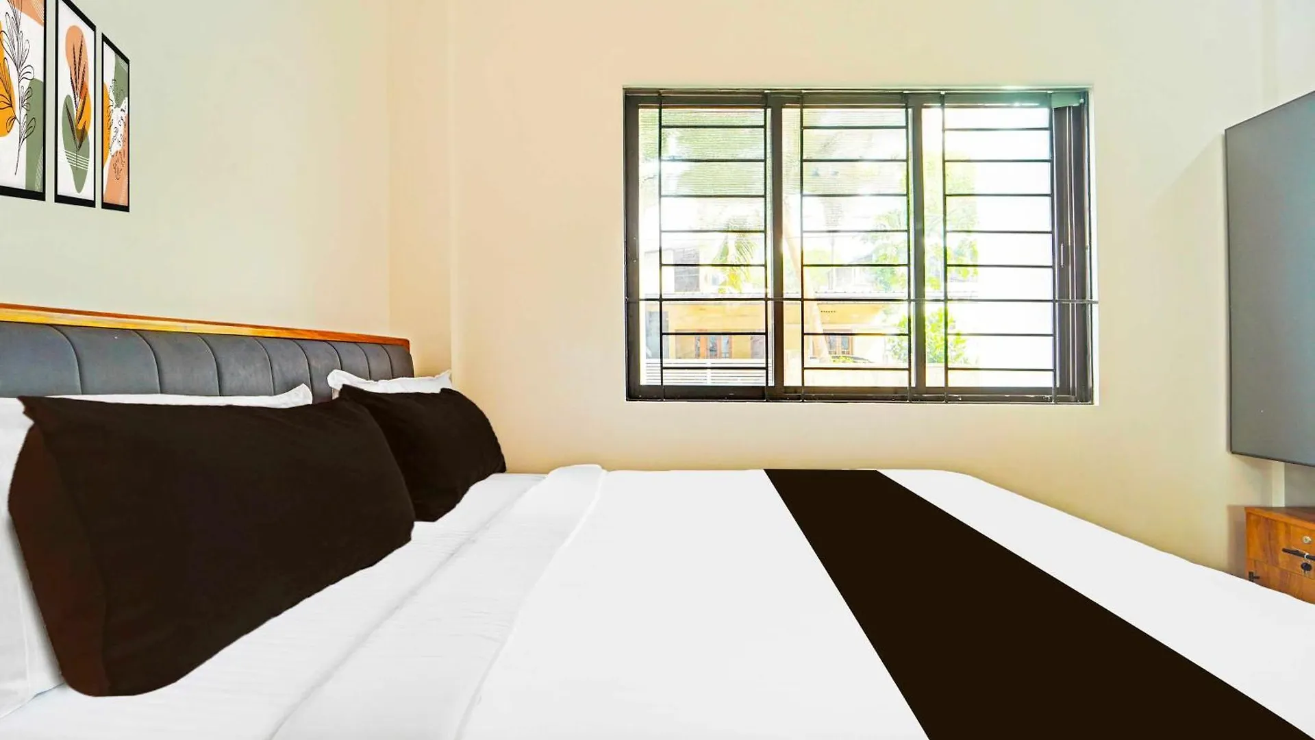 Hotel Collection O Kalamassery Near Medical College Kochi